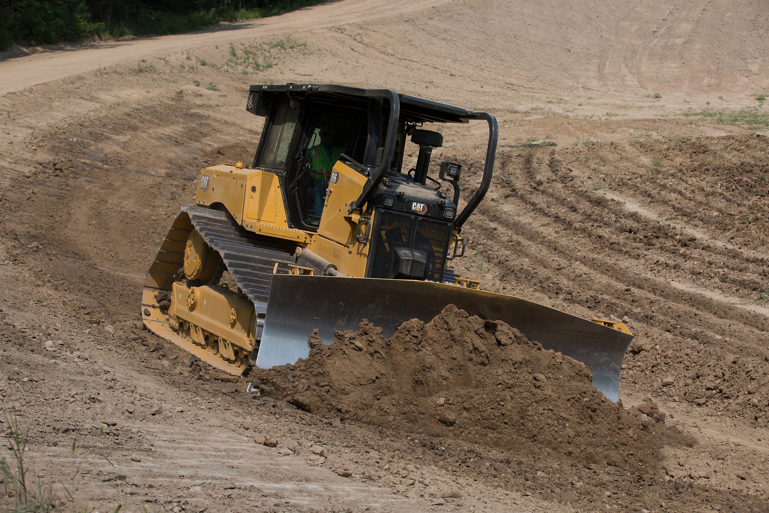 Les tracteurs intermédiaires Cat® bénéficient de mises à niveau technologiques